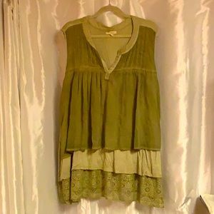 Loralette layered top